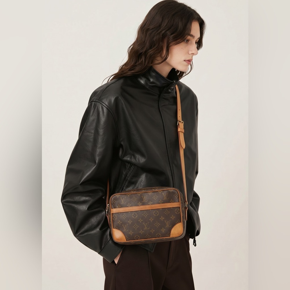 🖤 Pre-Loved Vintage Louis Vuitton Monogram Shoulder Bag – Timeless Classic 🖤 - Picture 1 of 16